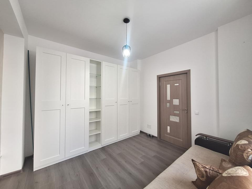 Apartament cu 2 camere, bloc nou, 45 mp, parcare, zona Cetatii 