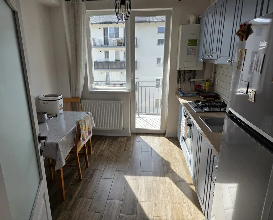 Apartament cu 2 camere, 39 mp, etaj intermediar, zona Terra