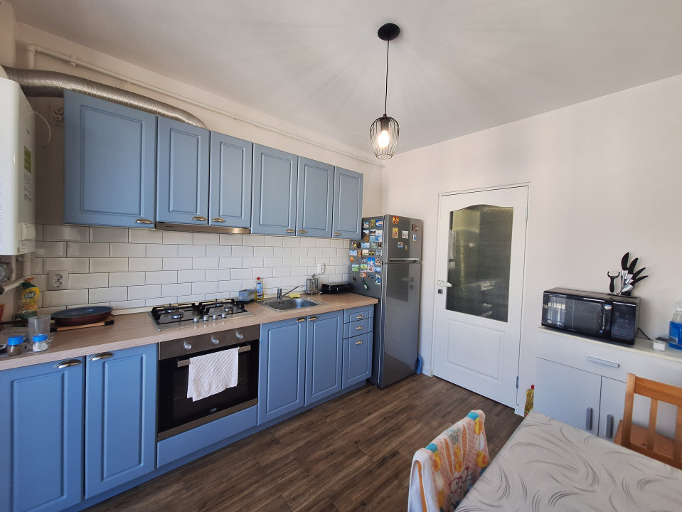 Apartament cu 2 camere, 39 mp, etaj intermediar, zona Terra