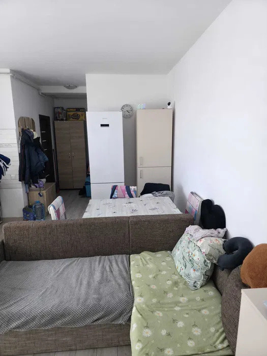 Apartament cu 3 camere, 56 mp, balcon, zona Tineretului