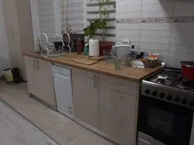 Apartament cu 3 camere, 56 mp, balcon, zona Tineretului