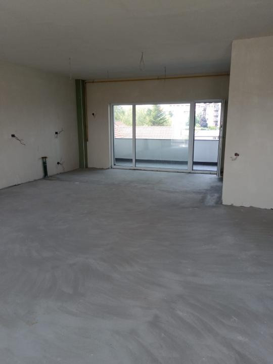 Penthouse - 143 mp utili - 4 camere - 2 bai - zona Buna Ziua!