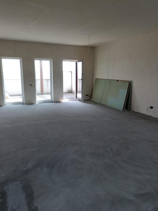 Penthouse - 143 mp utili - 4 camere - 2 bai - zona Buna Ziua!