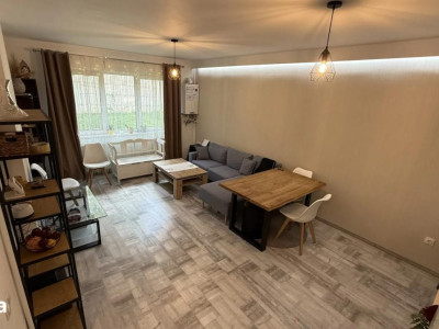 Apartament cu 2 camere, 46 mp, balcon, zona Valea Garbaului