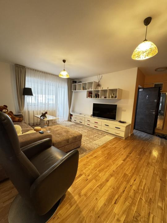 De Inchiriat! Apartament de 3 camere, gradina, Parcare, Zona Eroilor
