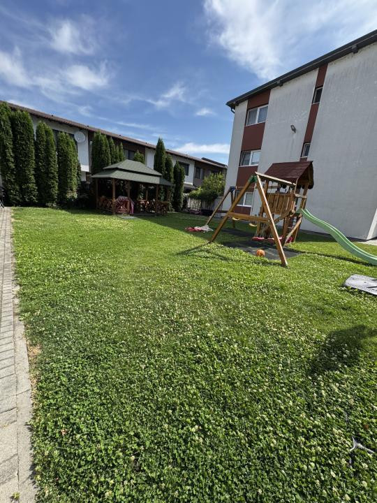 De Inchiriat! Apartament de 3 camere, gradina, Parcare, Zona Eroilor