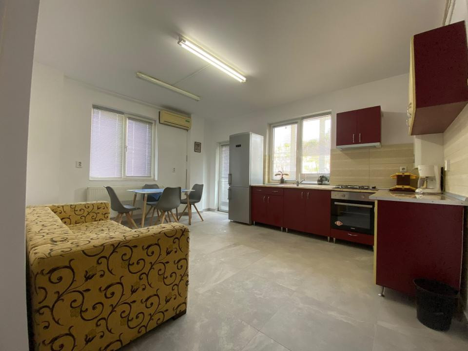 Apartament 3 camere, 2 bai, parcare, zona Lombului, Dâmbul Rotund