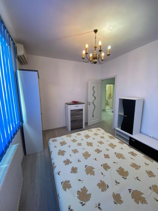 Apartament 3 camere, 2 bai, parcare, zona Lombului, Dâmbul Rotund