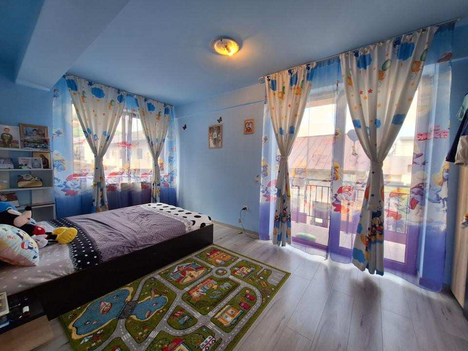 Apartament cu 3 camere, 68 mp, 2 balcoane, zona Parcului Poligon