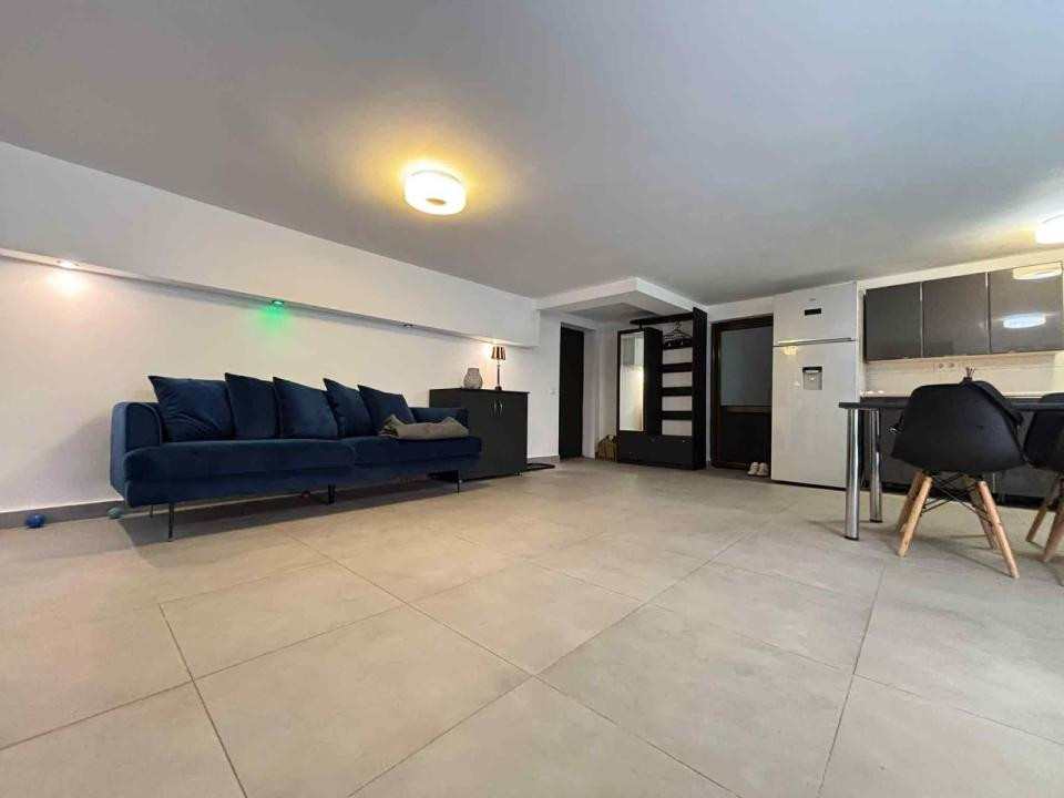 Apartament cu 3 camere,gradina,parcare,zona Campului-Manastur