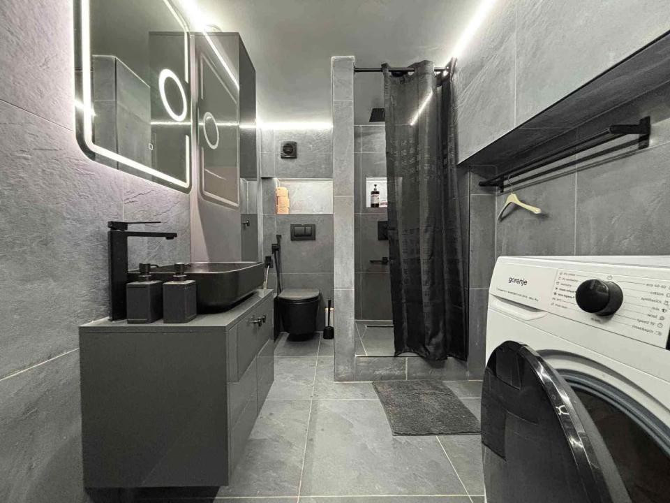 Apartament cu 3 camere,gradina,parcare,zona Campului-Manastur