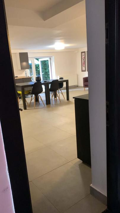Apartament cu 3 camere,gradina,parcare,zona Campului-Manastur