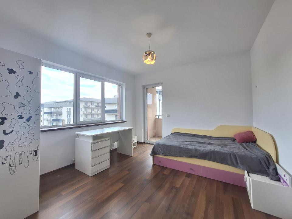 Apartament cu 3 camere, 2 balcoane, 61,19 mp, zona Terra