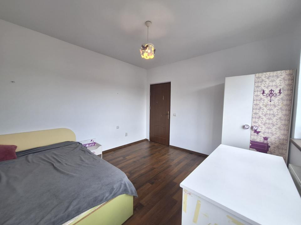 Apartament cu 3 camere, 2 balcoane, 61,19 mp, zona Terra