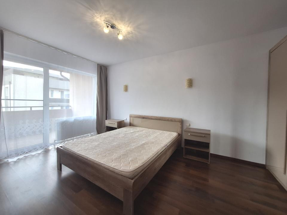 Apartament cu 3 camere, 2 balcoane, 61,19 mp, zona Terra