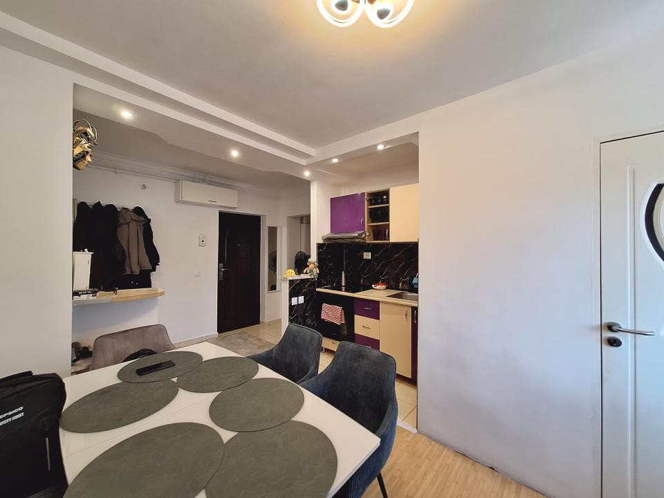 Apartament decomandat, etaj intermediar, strada Gheorghe Doja
