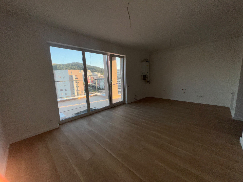 Apartament cu 3 camere, finisat, bloc nou, zona clinicii AMETYST