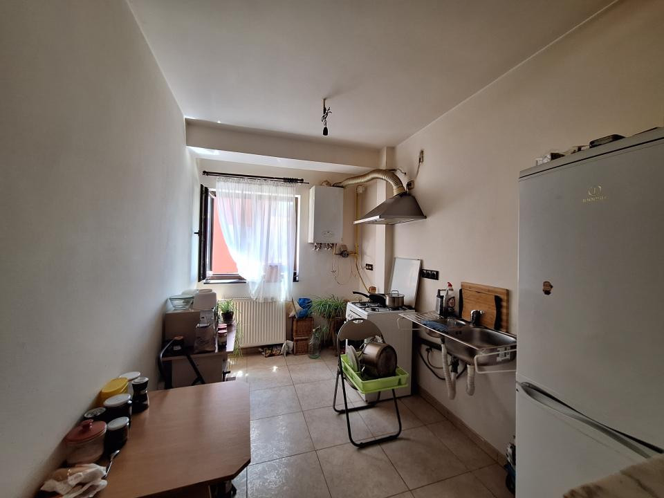Apartament cu 2 camere, 46 mp, etajul 1, zona Stejarului