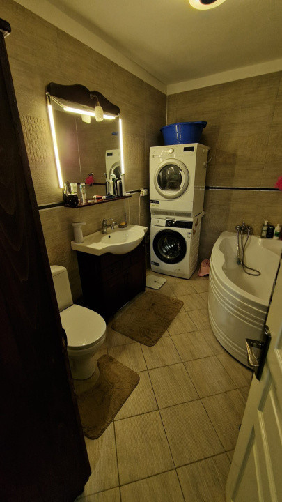 Apartament de 2 camere, 54 mp, finisat, Zona Porii