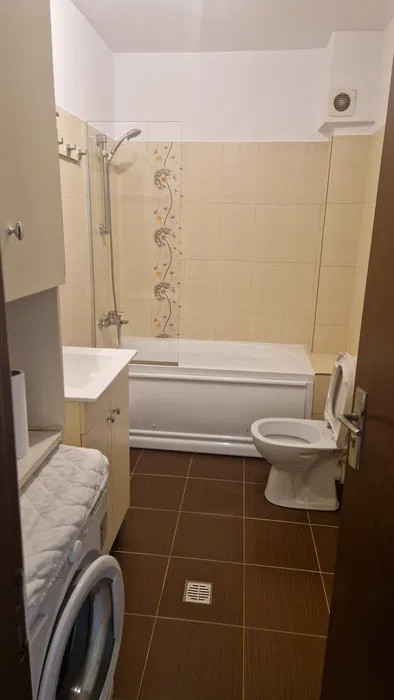 Apartament cu 2 camere, etajul 1, parcare, zona Terra