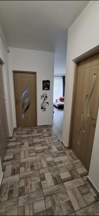 Apartament cu 2 camere,zona Parc Poligon, bloc cu lift si parcare