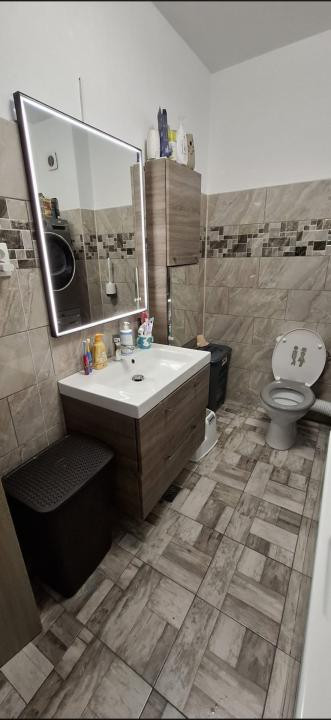 Apartament cu 2 camere,zona Parc Poligon, bloc cu lift si parcare