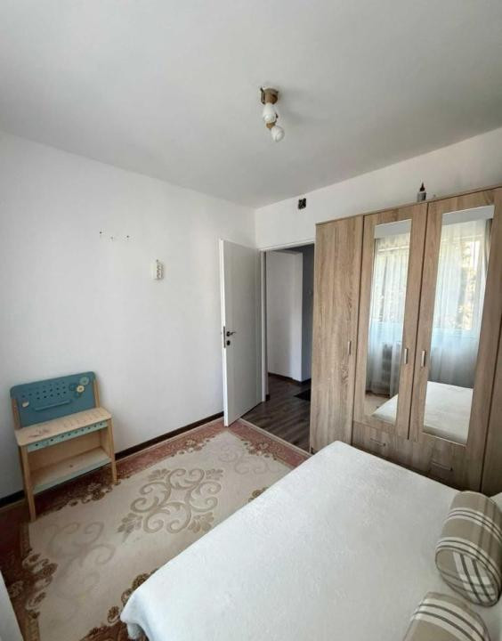 Apartament 3 camere, 45 mp, Etaj intermediar, Aleea Ciucaș, Manastur