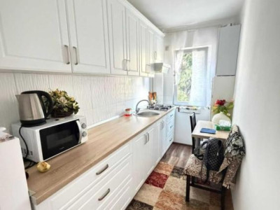 Apartament 3 camere, 45 mp, Etaj intermediar, Aleea Ciucaș, Manastur