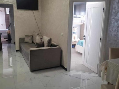 Apartamnet cu 3 camere,gradinaa si parcare cu CF,zona Eroilor-Floresti