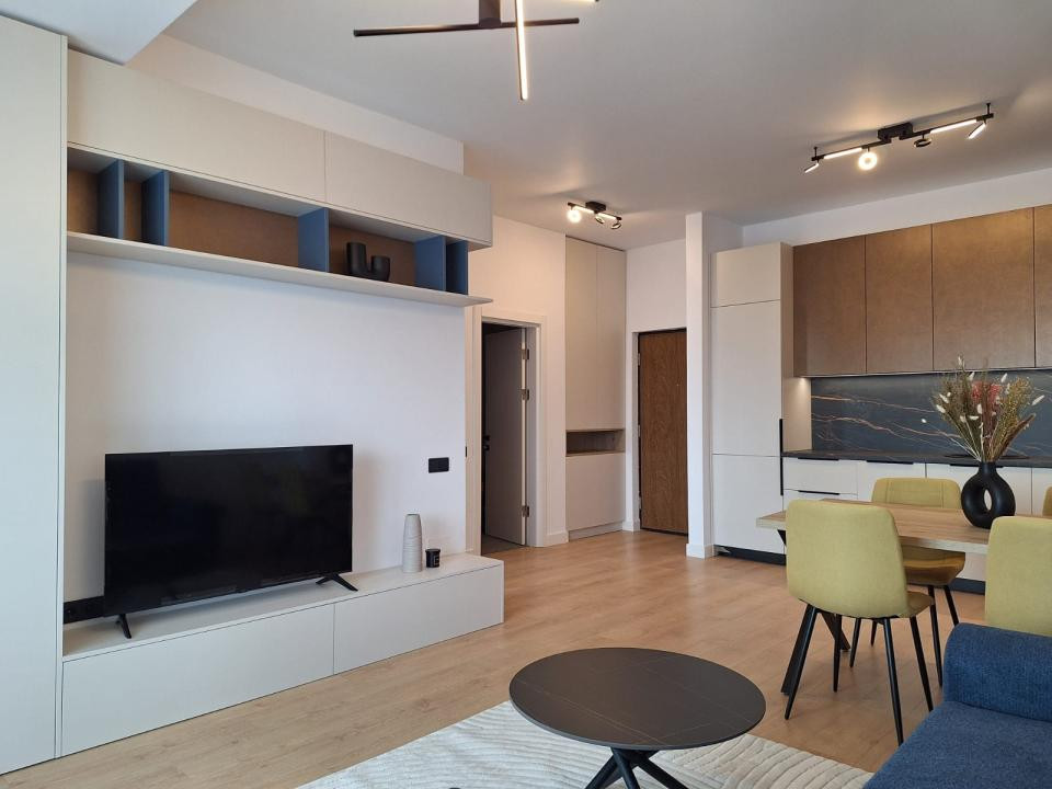 Apartament de 2 camere, 45 mp,Ultramodern,Mobilat/Utilat, Zona Eroilor