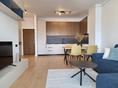 Apartament de 2 camere, 45 mp,Ultramodern,Mobilat/Utilat, Zona Eroilor