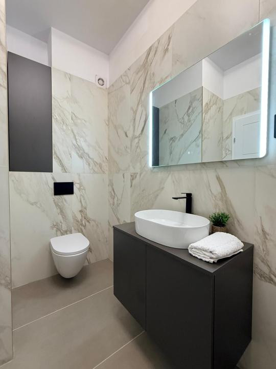 Apartament de 2 camere,45 mp, Ultramodern,Mobilat/Utilat, Zona Eroilor