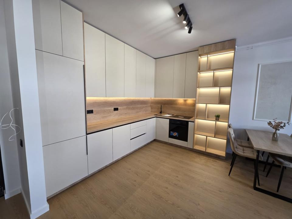 Apartament de 2 camere,45 mp, Ultramodern,Mobilat/Utilat, Zona Eroilor