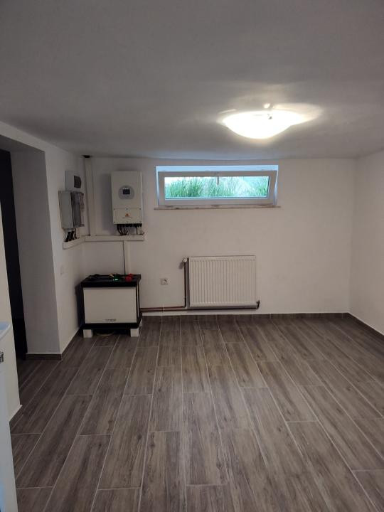 Casă 5 camere, 118 mp, curte, garaj, panouri fotovoltaice, Parcul Armătura