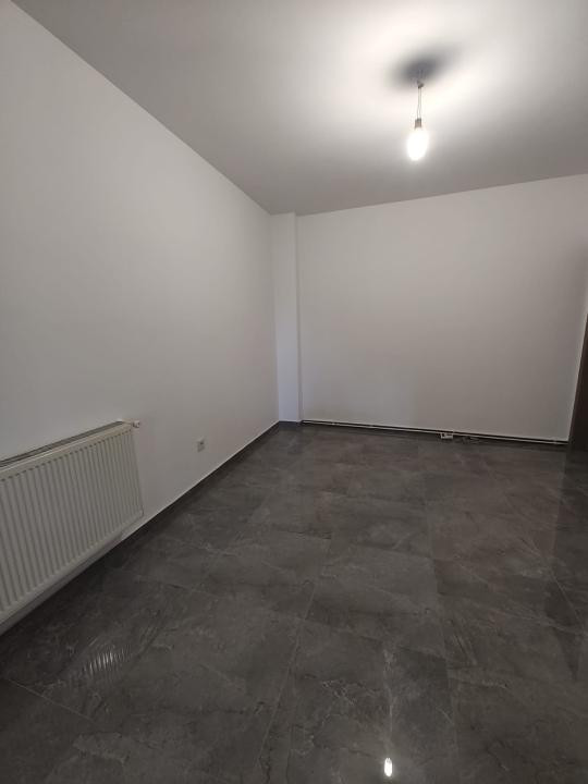 Spațiu birouri, 7 camere, curte, garaj, panouri fotovoltaice, Parcul Armătura