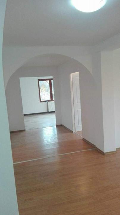 Casa individuala, teren 800 mp, comuna Mociu