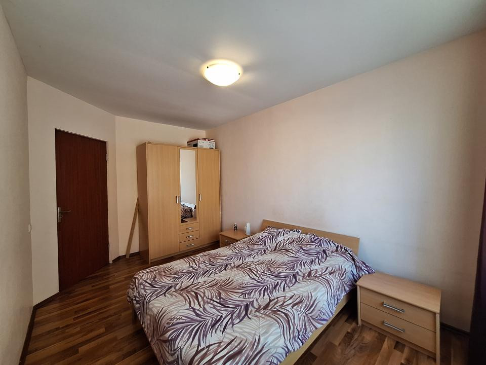 Apartament decomandat, etajul 1, zona KIK