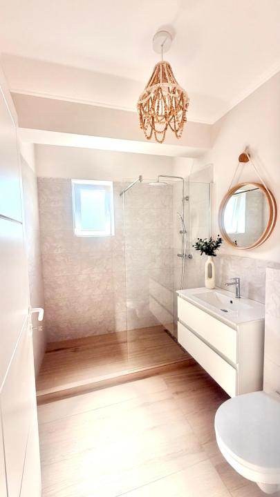Apartament Ultramodern, de 3 camere, etaj intermediar, zona Terra