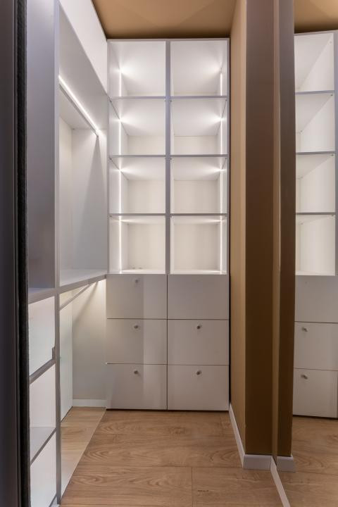 Apartament de 2 camere, 67 mp, Ultramodern, La Cheie, Zona Floresti