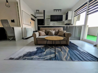 Apartament cu 2 camere, parcare, terasa de 30 mp, strada Teilor