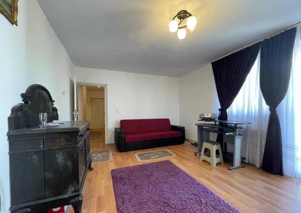 Oportunitate investitie, apartament 1 camera , strada Frunzisului
