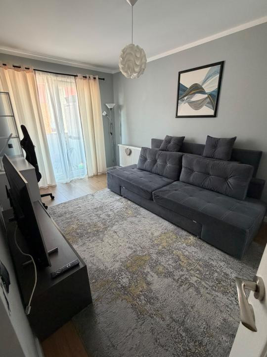 Apartament decomandat, finisat modern, zona Eroilor