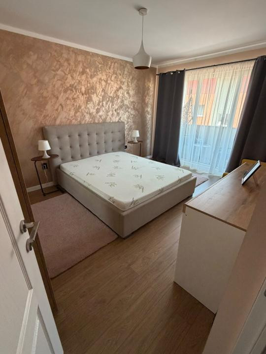 Apartament decomandat, finisat modern, zona Eroilor