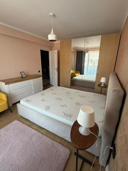 Apartament decomandat, finisat modern, zona Eroilor