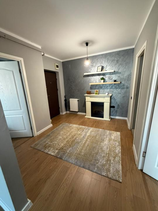 Apartament decomandat, finisat modern, zona Eroilor