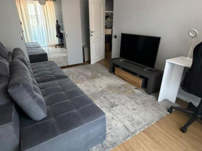 Apartament decomandat, finisat modern, zona Eroilor