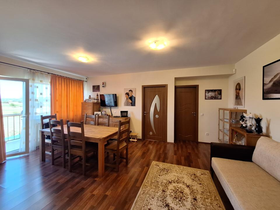 Apartament cu 2 camere, 50 mp, parcare, zona Aqua Park