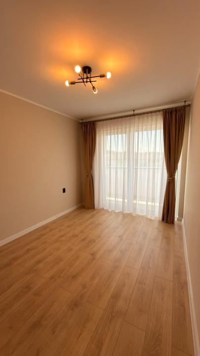 Apartament cu  3camere,etaj intermediar,parcare subterana,ultrafinisat