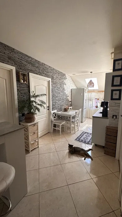 Apartament cu 2 camere, decomandat, balcon, zona JYSK