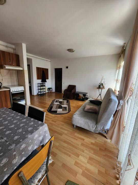 Inchiriere Apartament 3 camere ,zona Eroilor